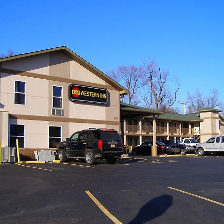 First Western Inn Caseyville Εξωτερικό φωτογραφία