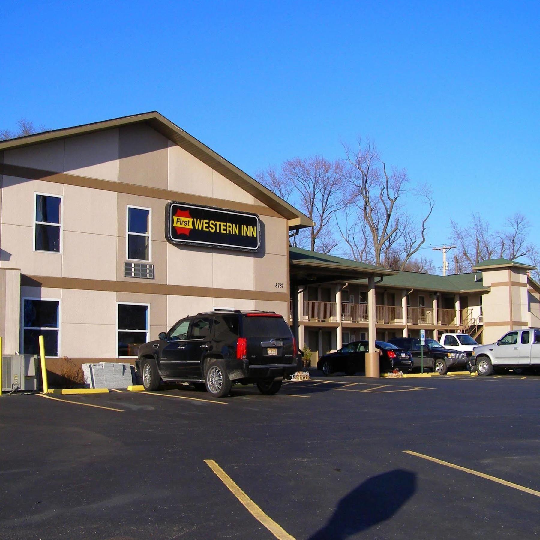 First Western Inn Caseyville Εξωτερικό φωτογραφία