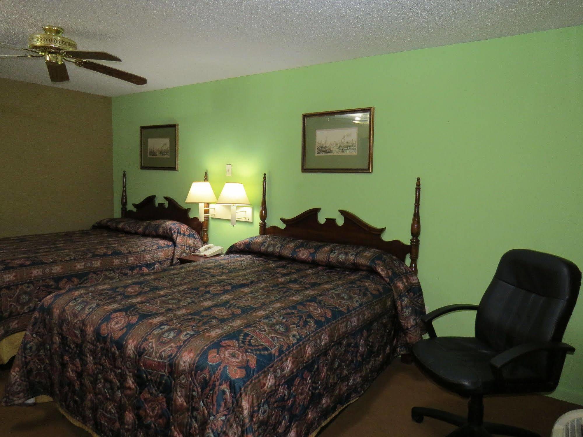 First Western Inn Caseyville Εξωτερικό φωτογραφία