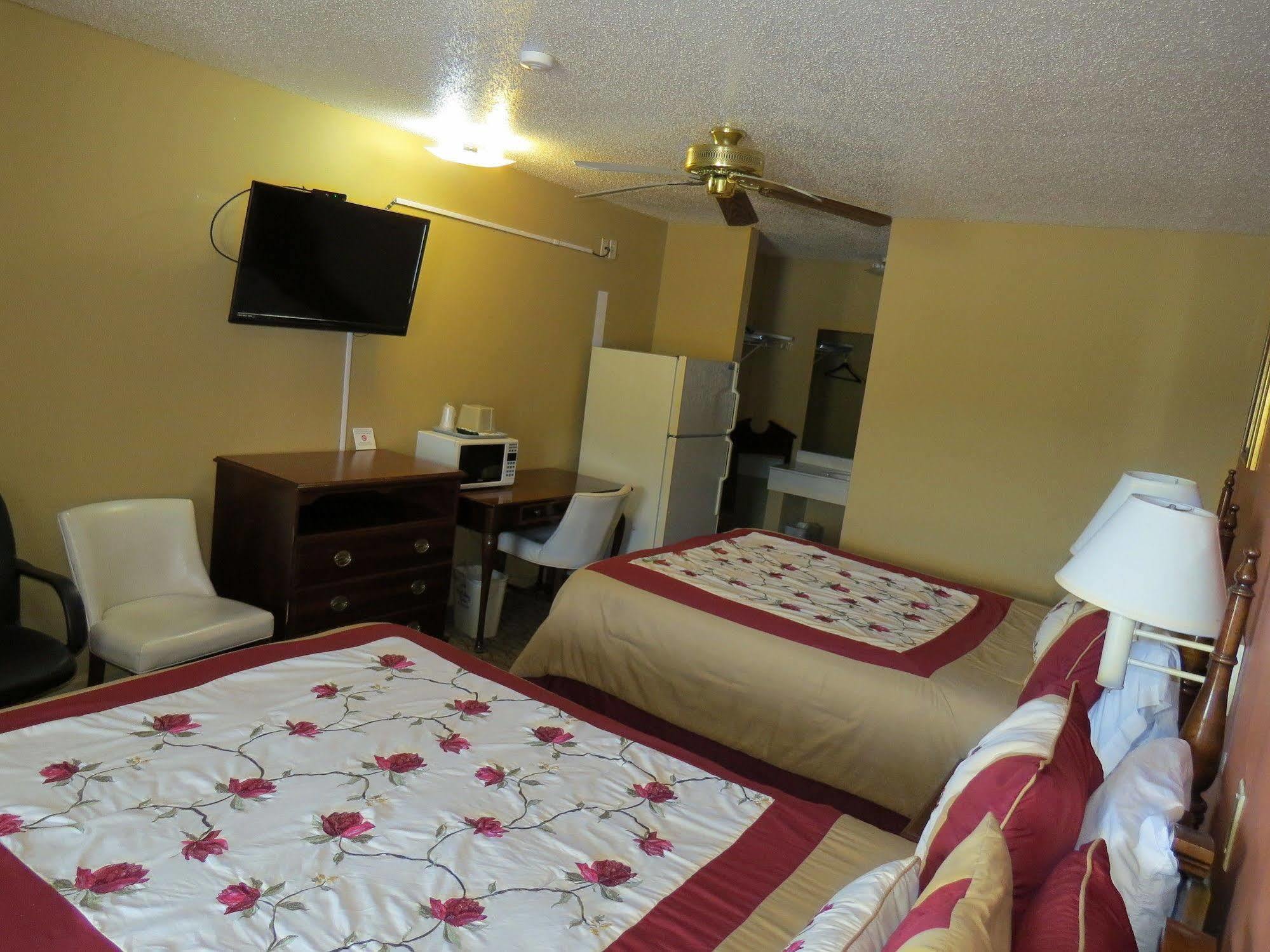 First Western Inn Caseyville Εξωτερικό φωτογραφία