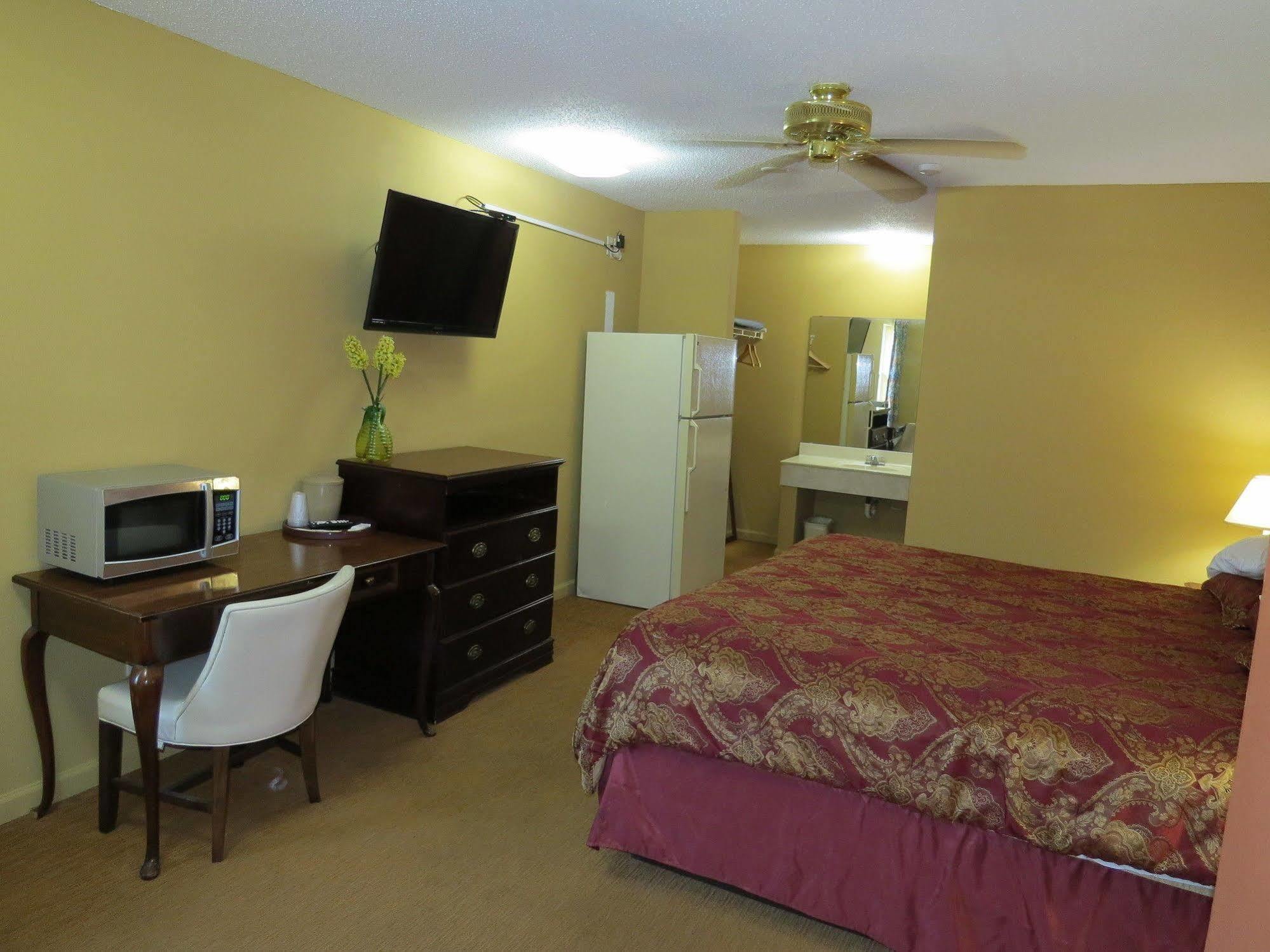 First Western Inn Caseyville Εξωτερικό φωτογραφία
