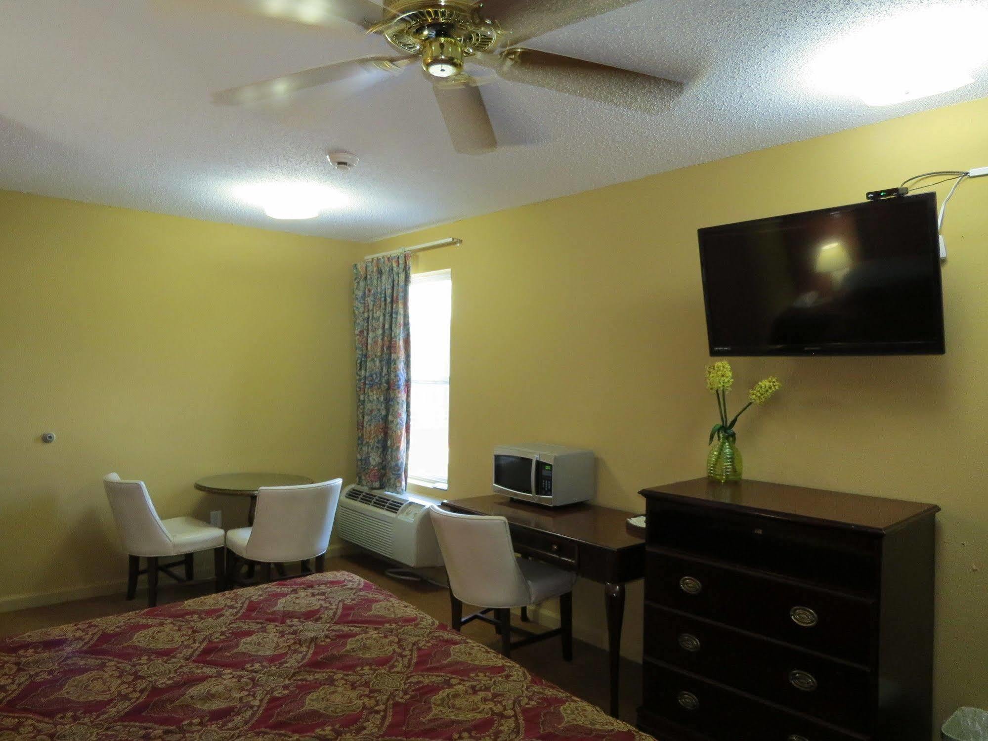 First Western Inn Caseyville Εξωτερικό φωτογραφία