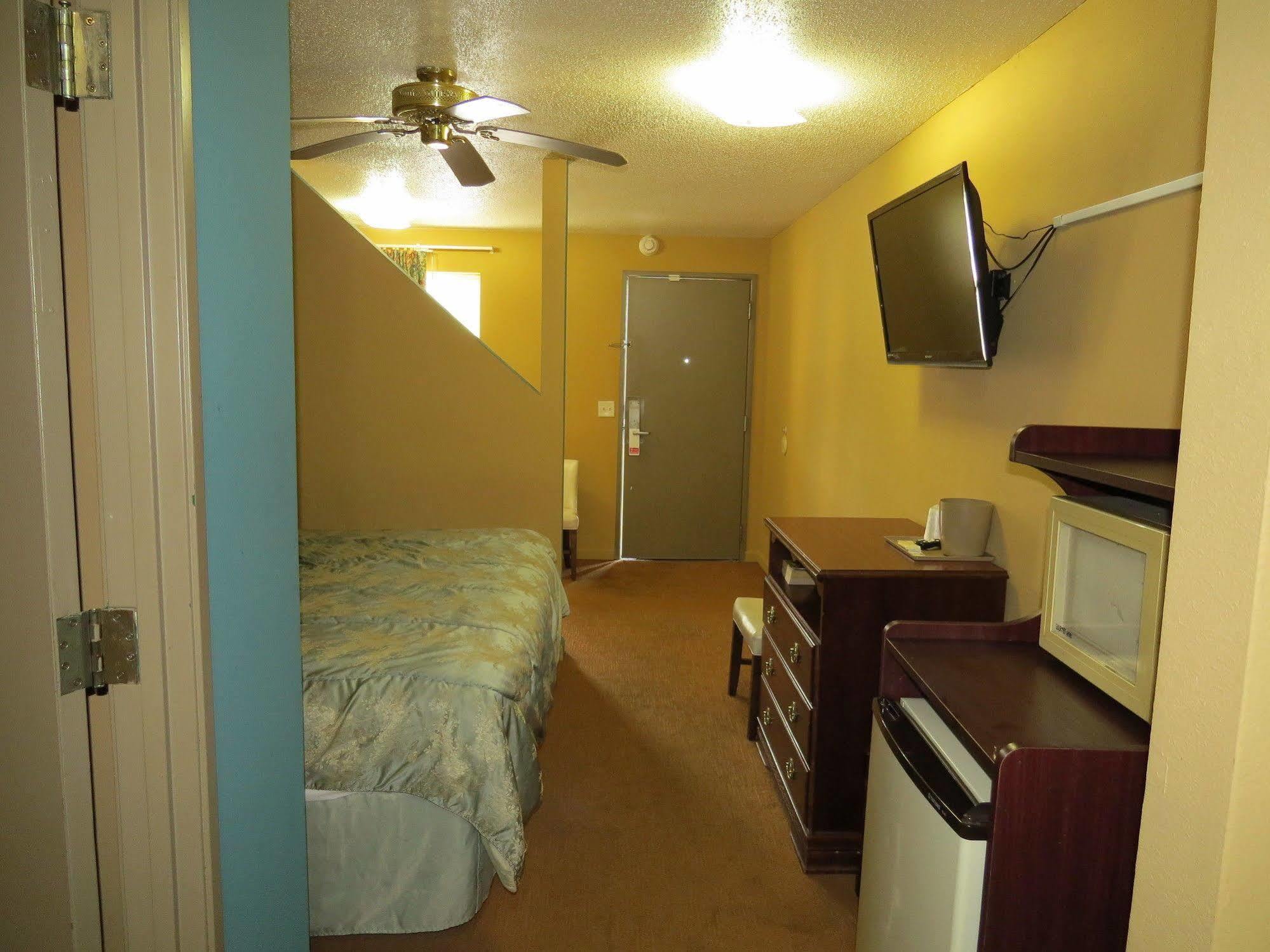 First Western Inn Caseyville Εξωτερικό φωτογραφία